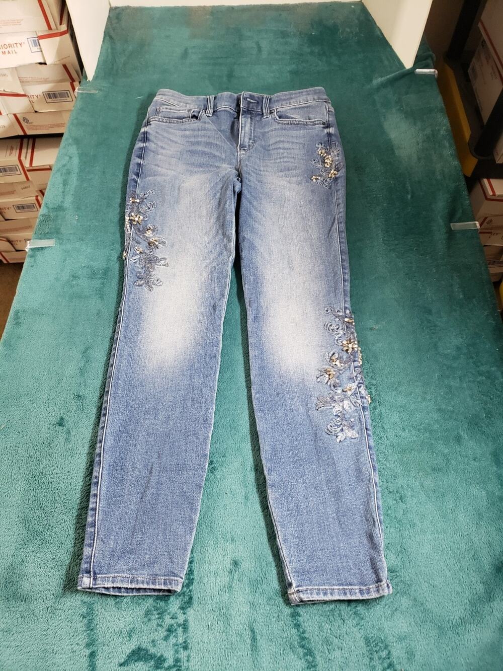 White House Black Market Jeans Size 2 Short Womens Blue Stretch Mid Rise Skinny